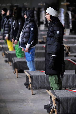 Moncler Gamme Bleu / - 2010-2011